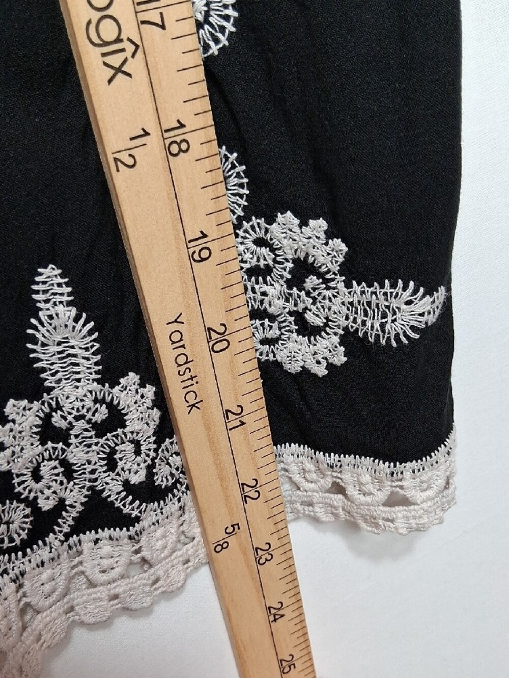 Ultra Pink Black Camisole with Cream Crochet Embroidery - Picture 7 of 7